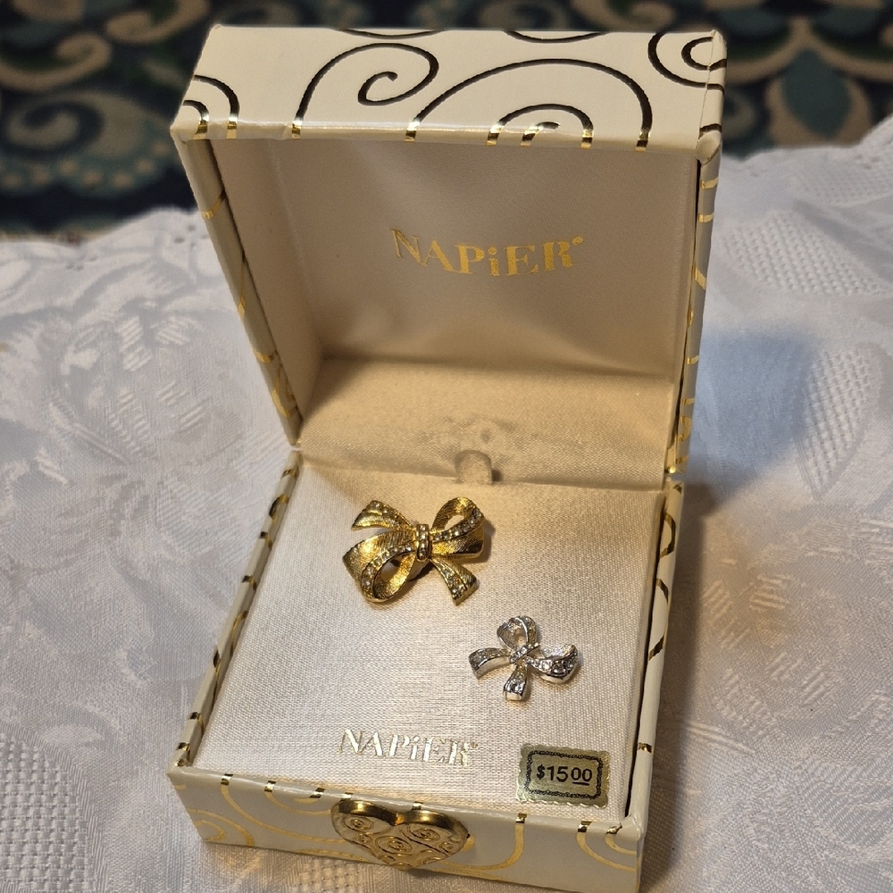 1980's Napier Gold and Silver Bow Brooch Set New In Box